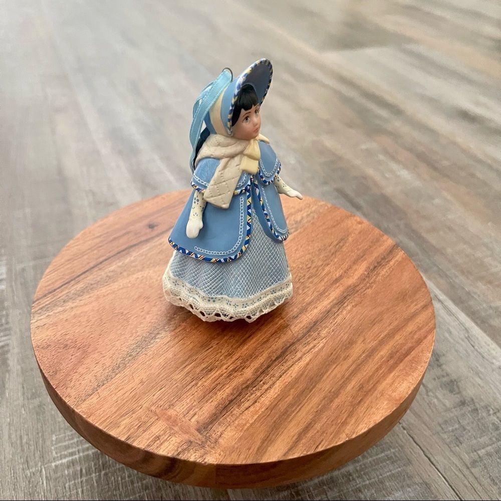 Hallmark Madame Alexander Little Women “Elizabeth March” - Picture 3 of 7